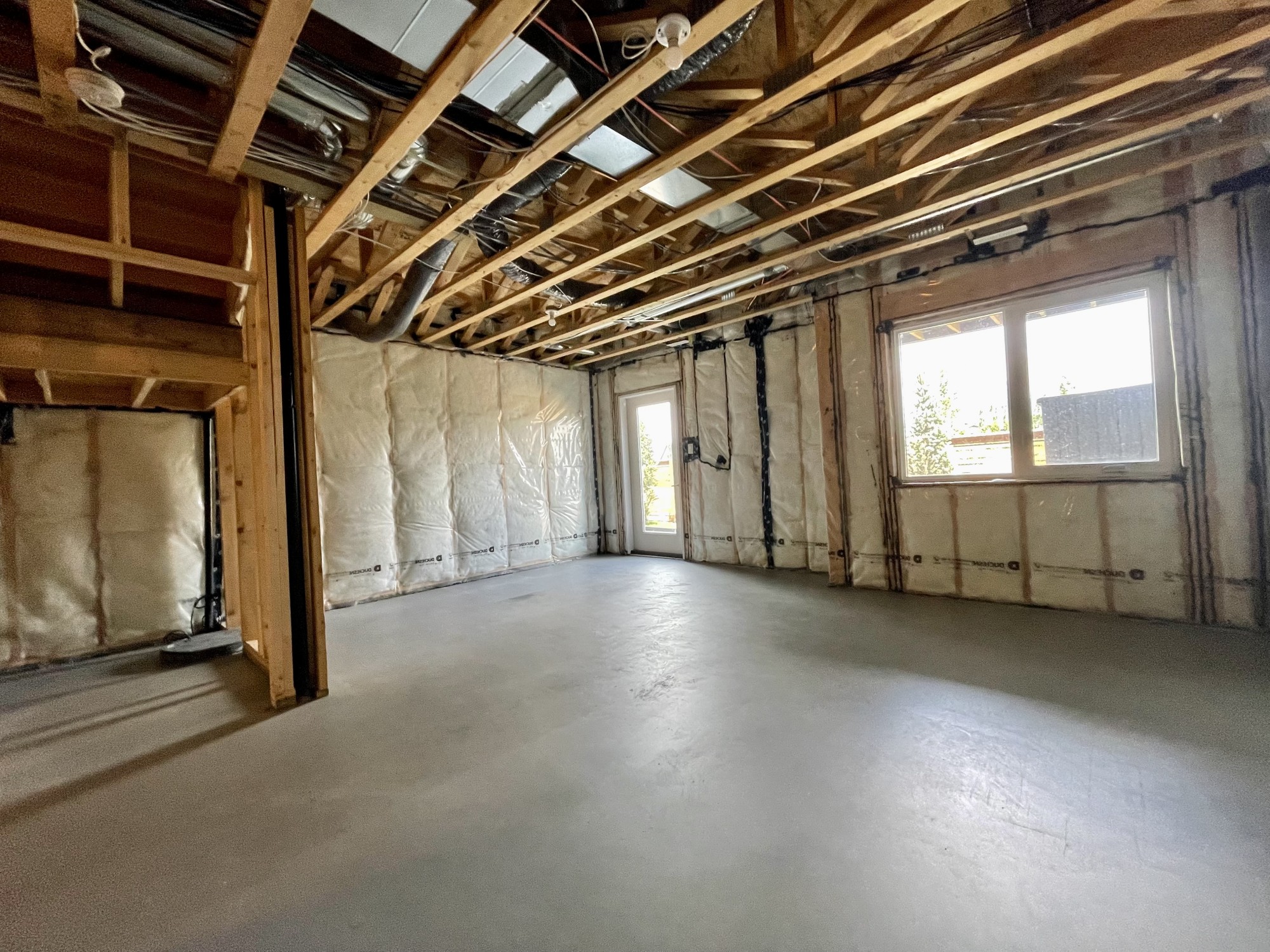 Unfinished basement Key Image