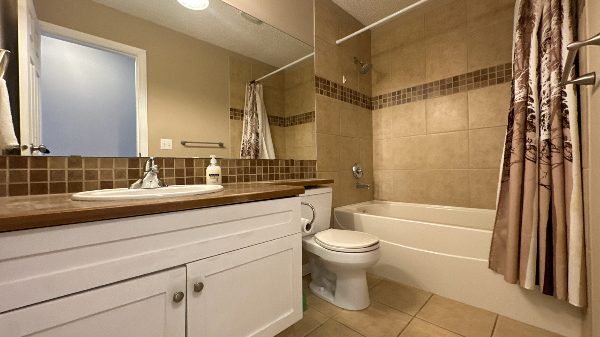 Bathroom Key Image