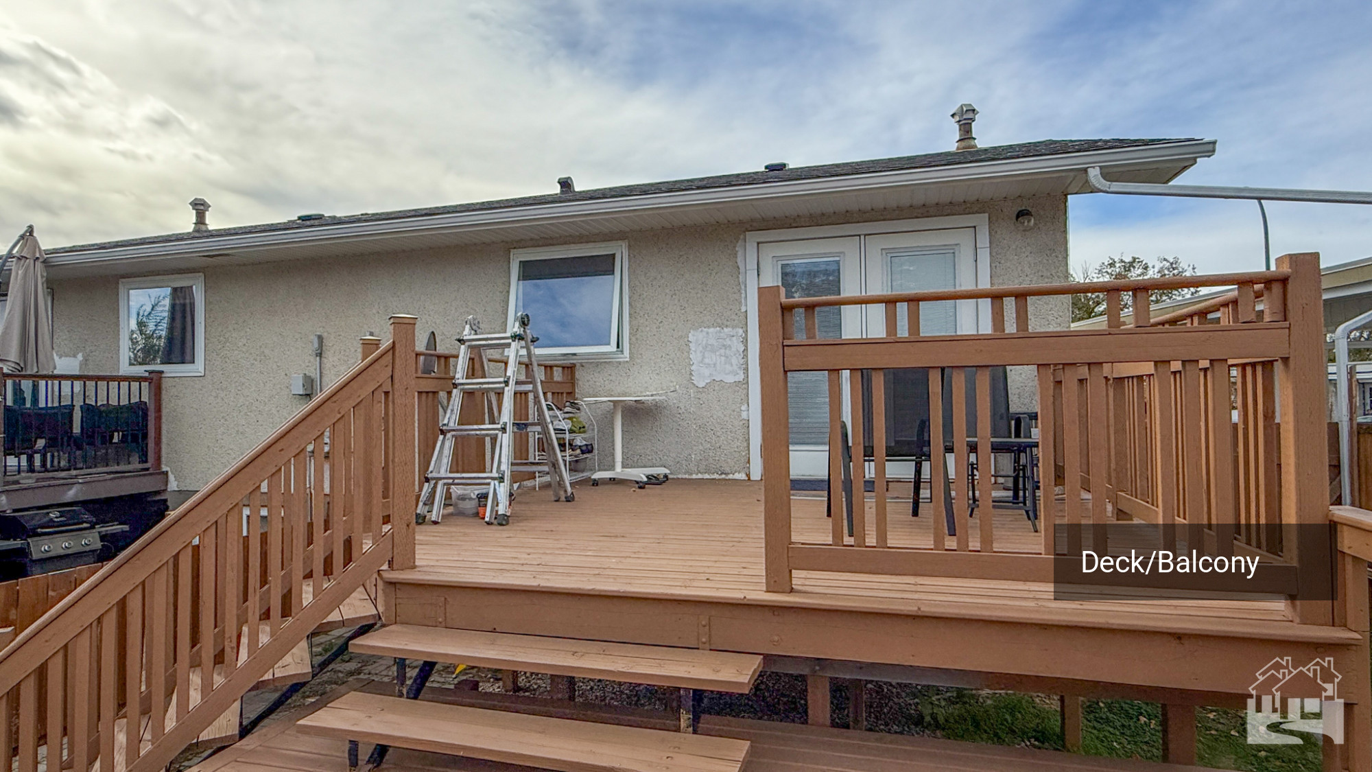 Deck/Balcony Key Image