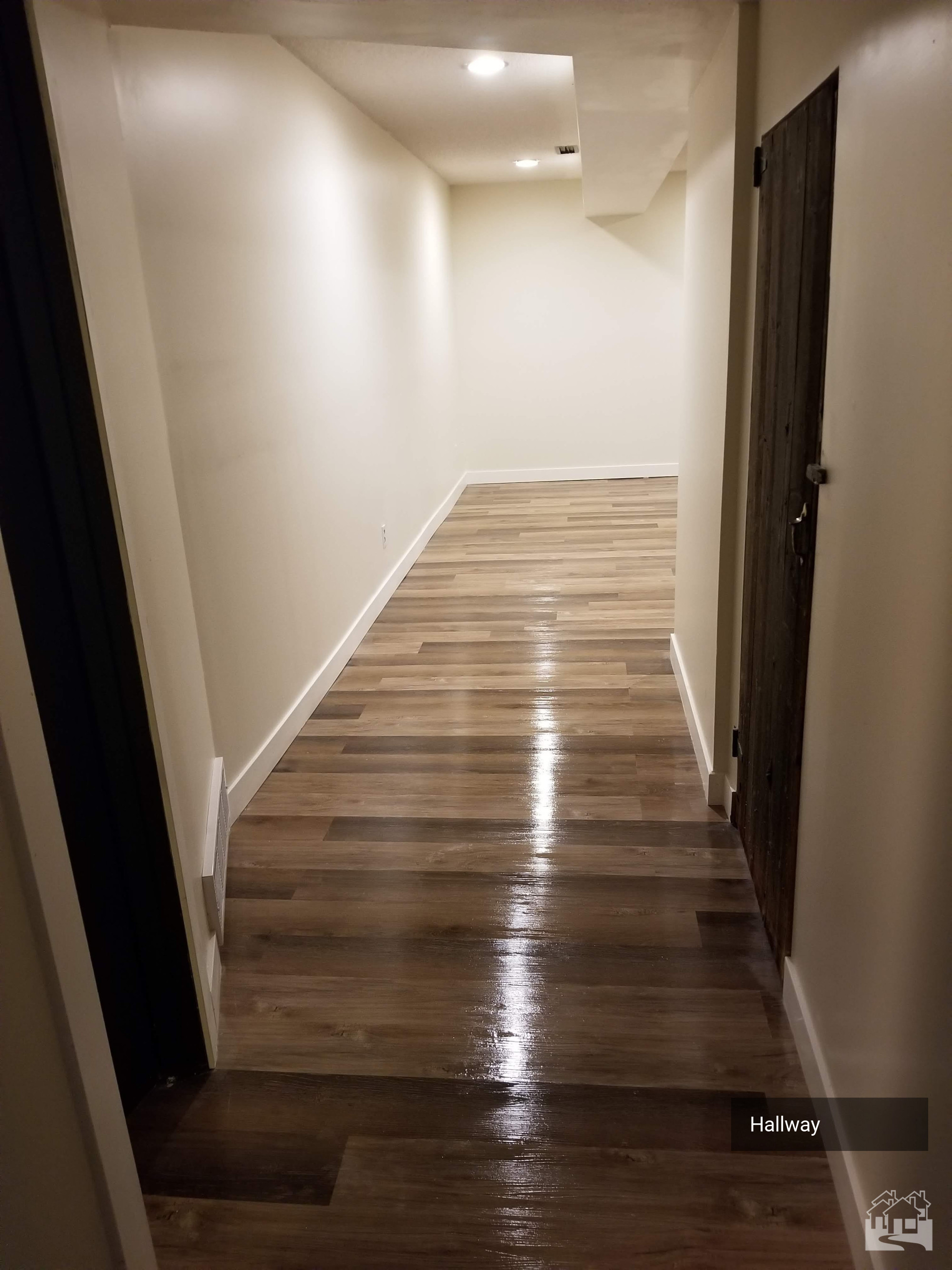 Hallway Key Image