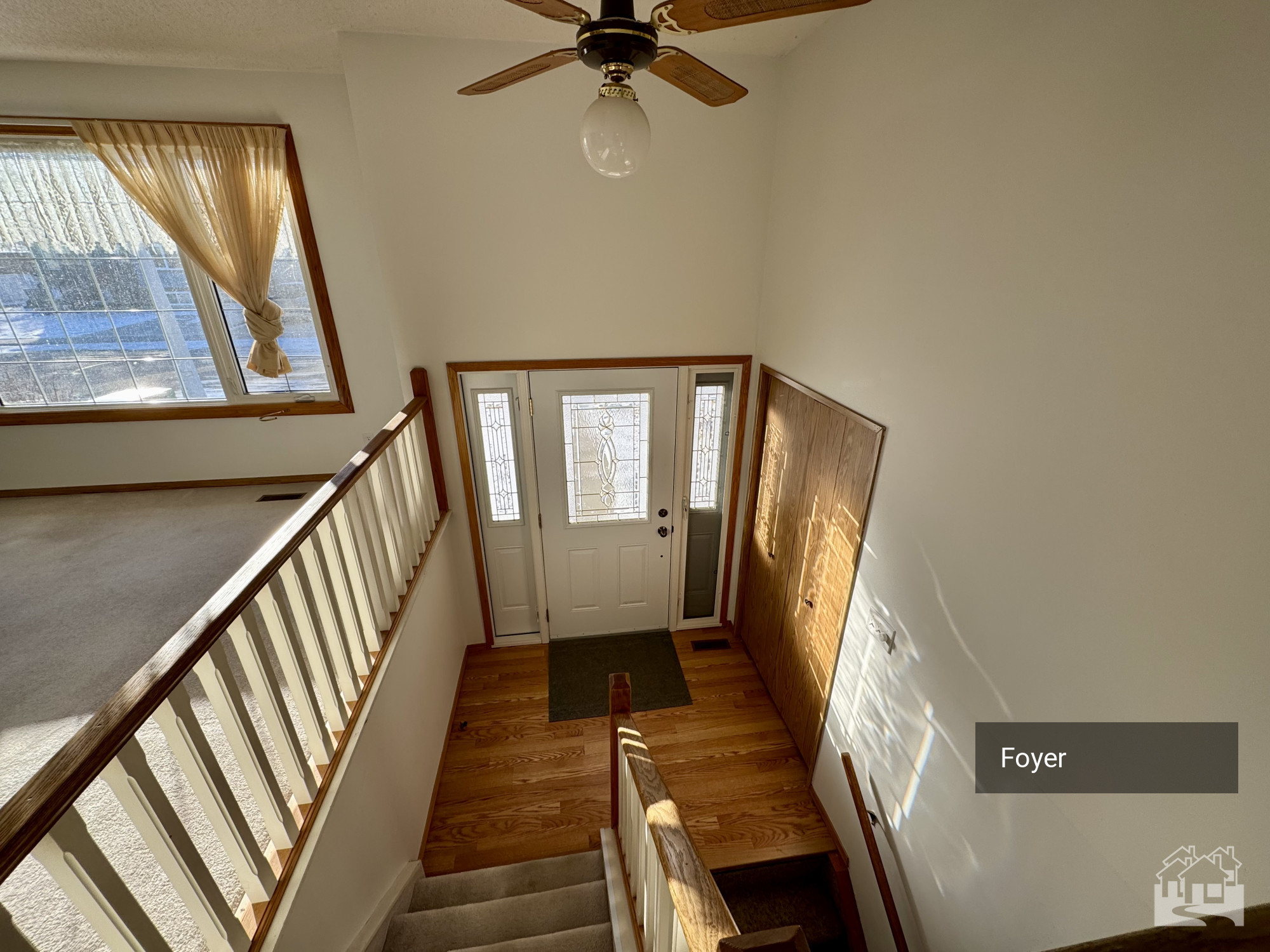 Foyer Key Image