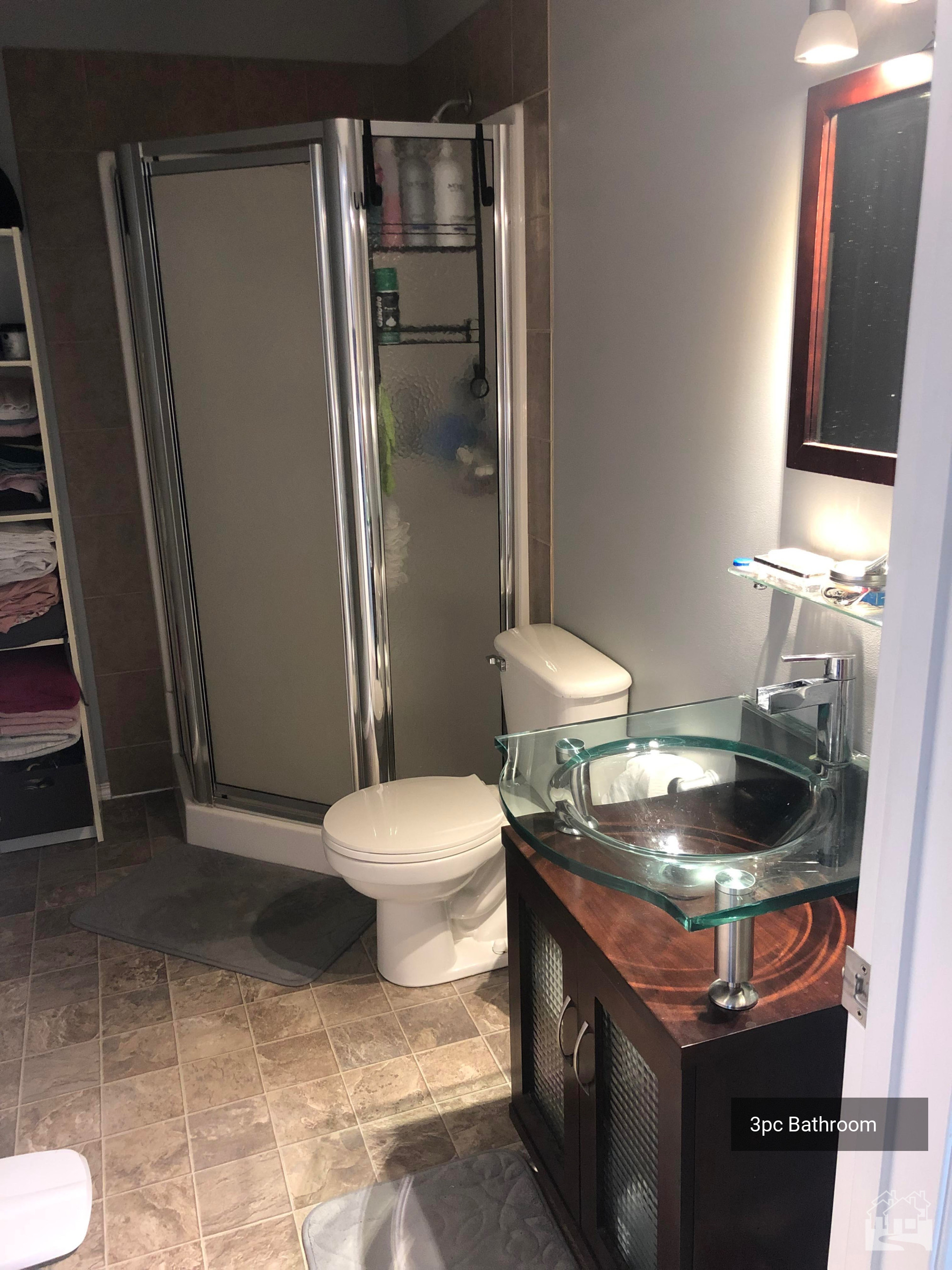 3pc Bathroom Key Image
