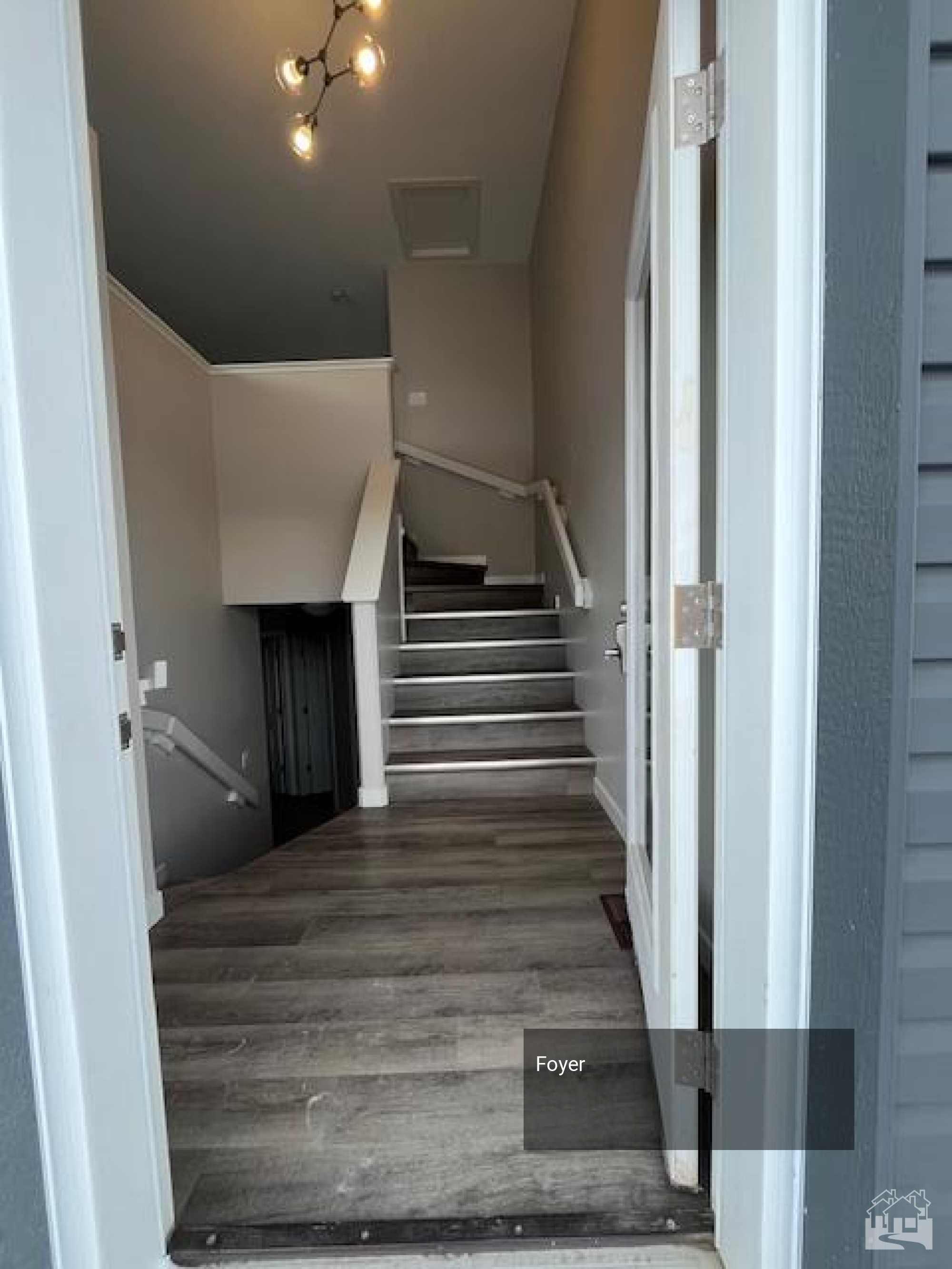 Foyer Key Image