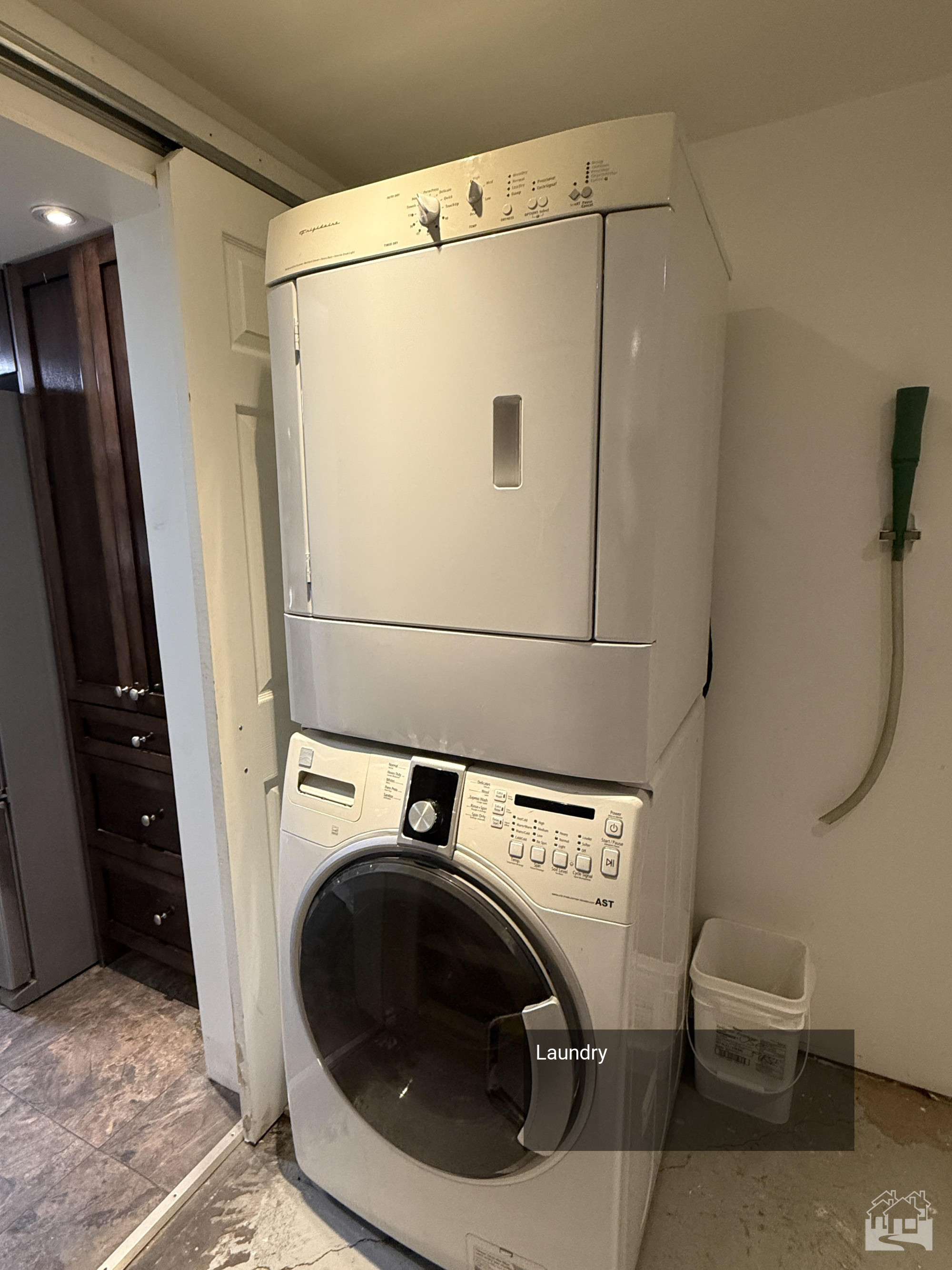 Laundry Key Image