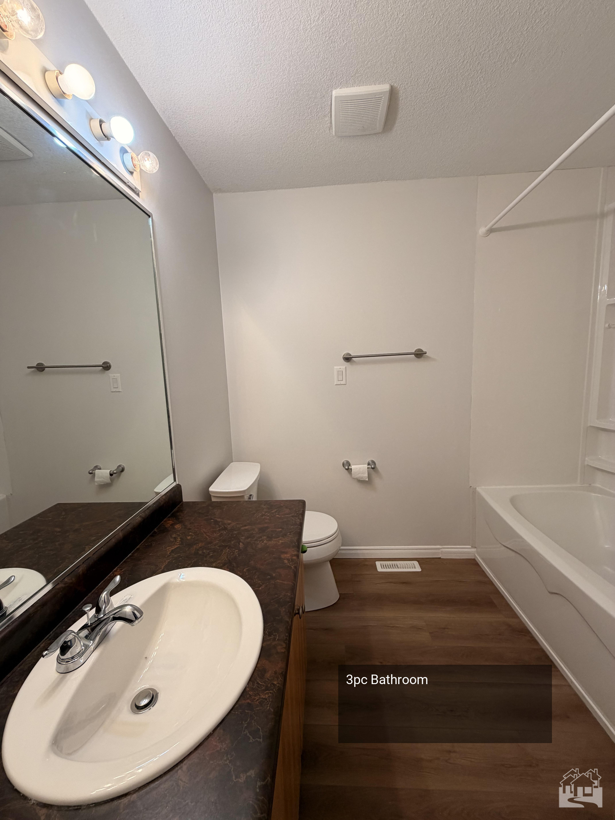 3pc Bathroom Key Image