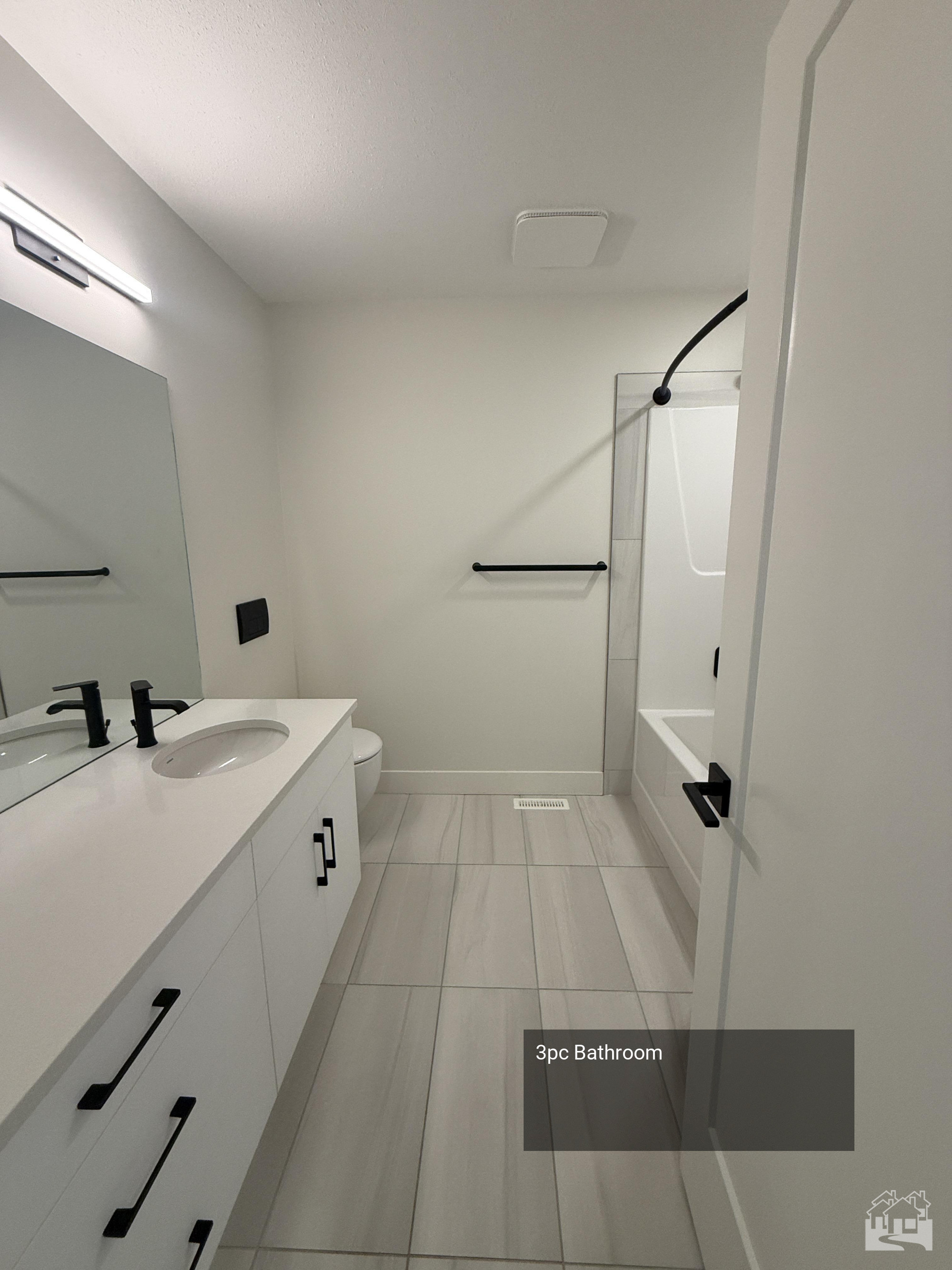 4pc Bathroom Key Image