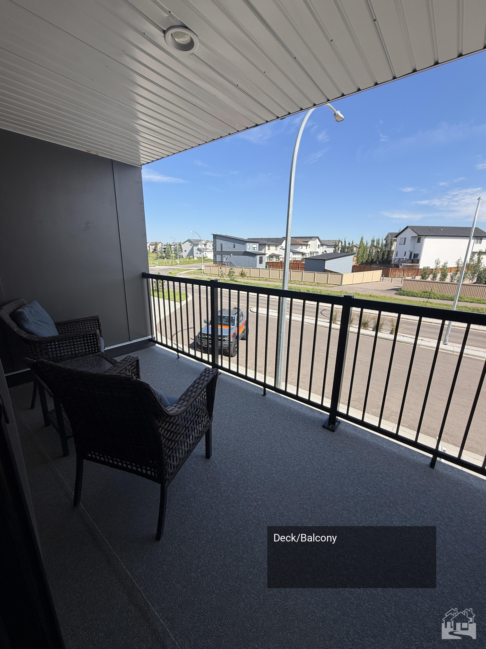 Deck/Balcony Key Image