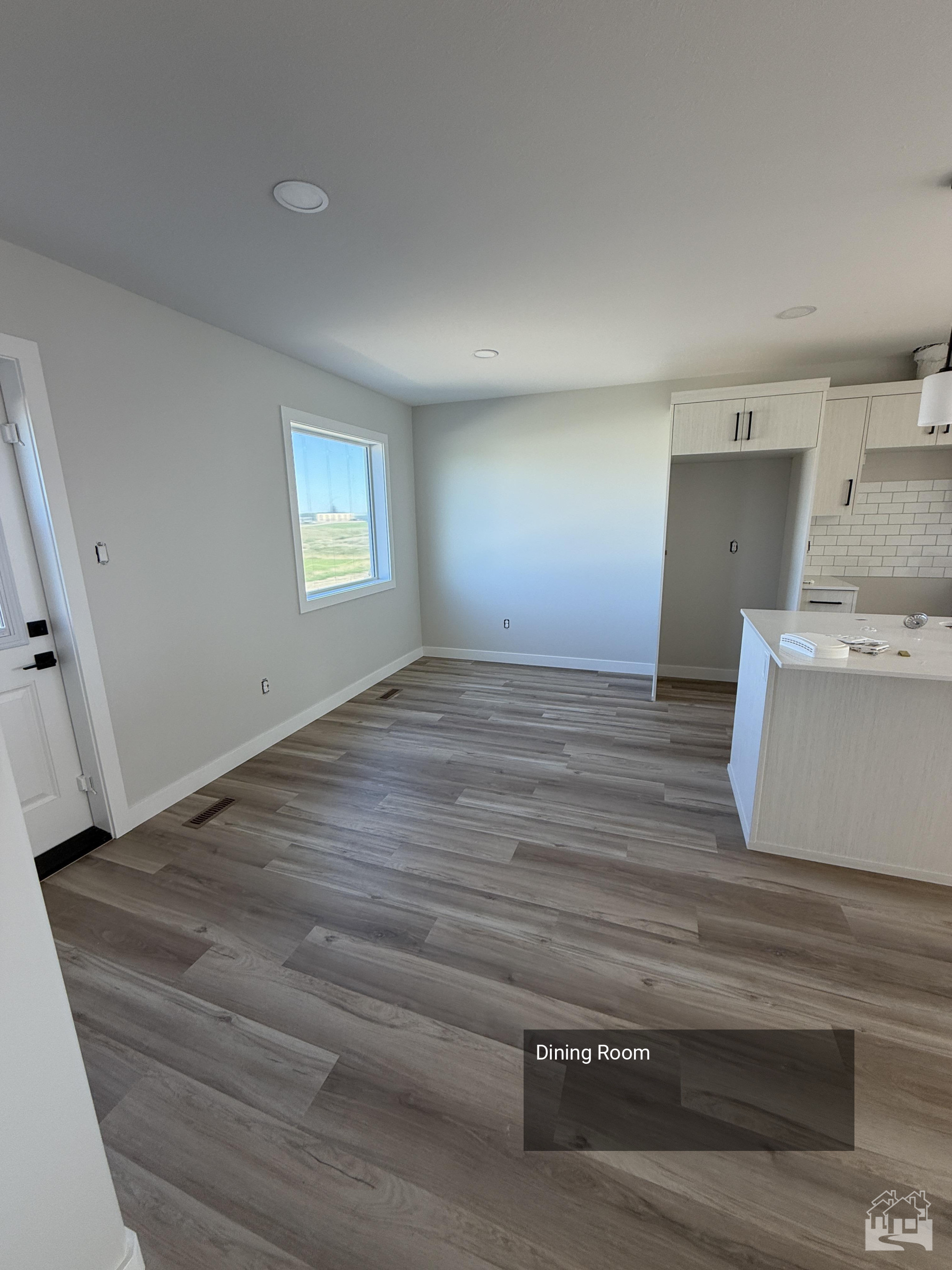 Dining Room Key Image