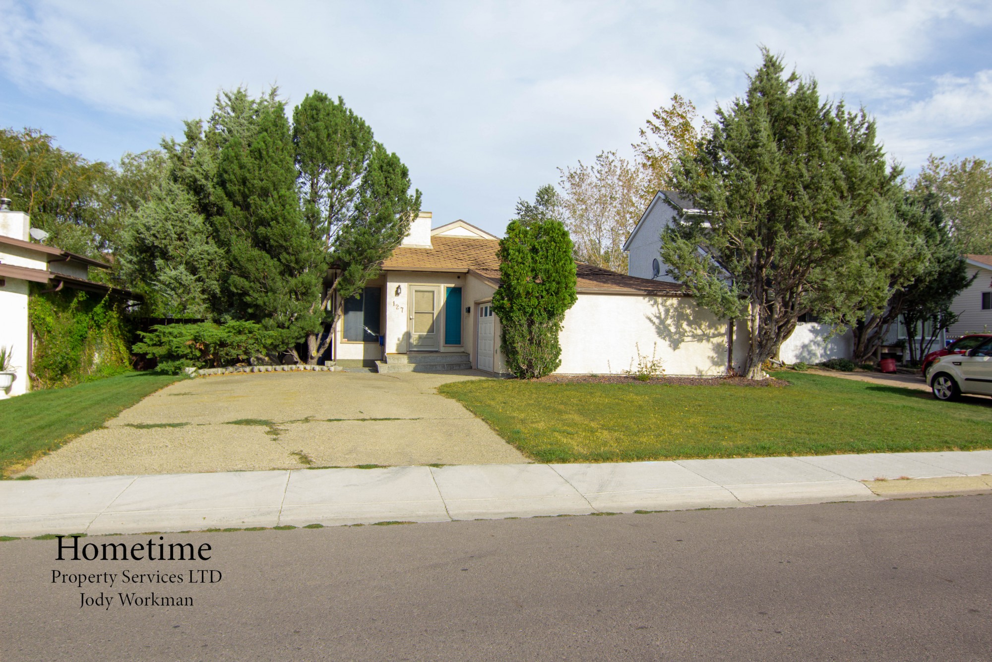 Front Yard Key Image