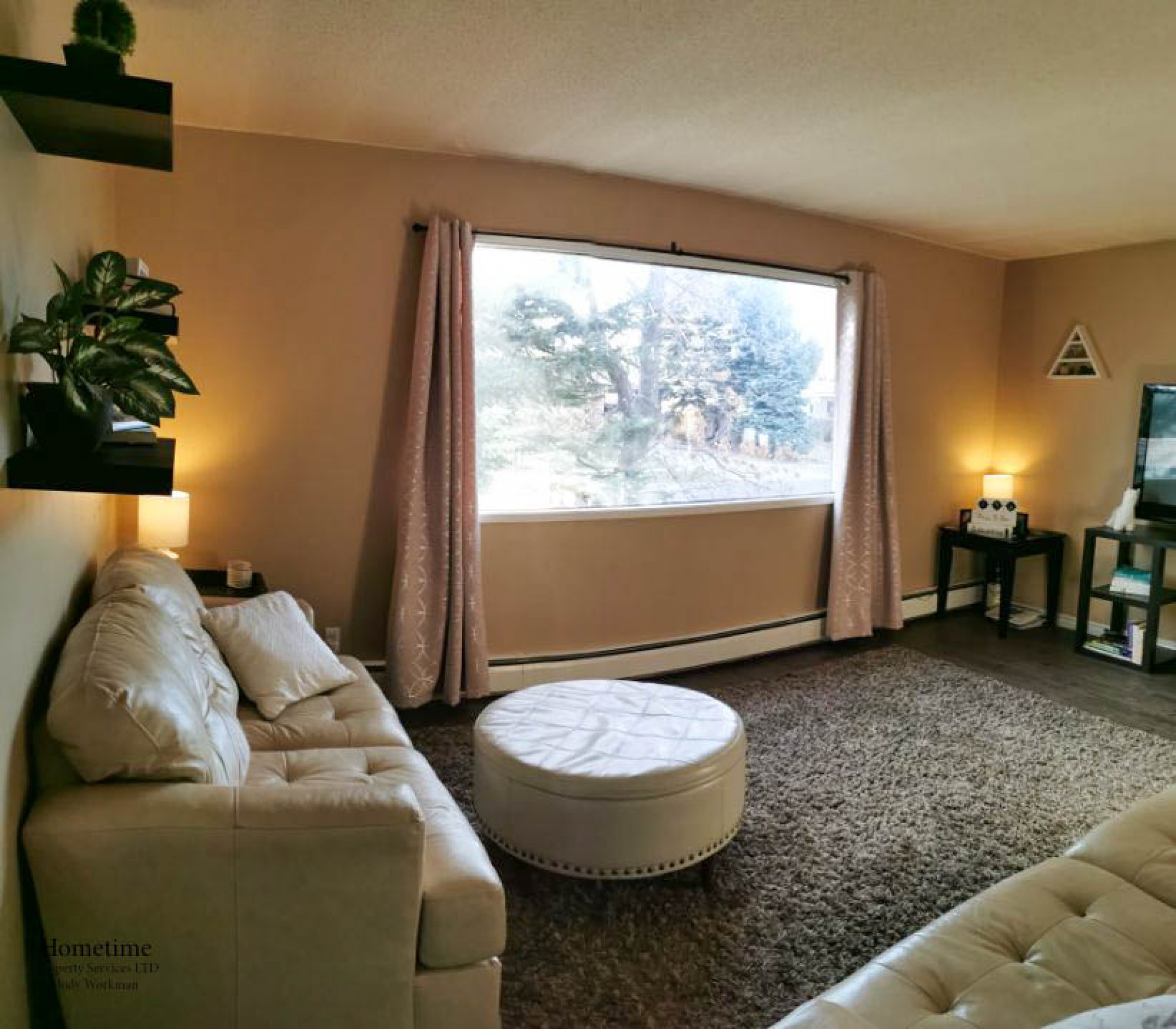 Living Room Key Image