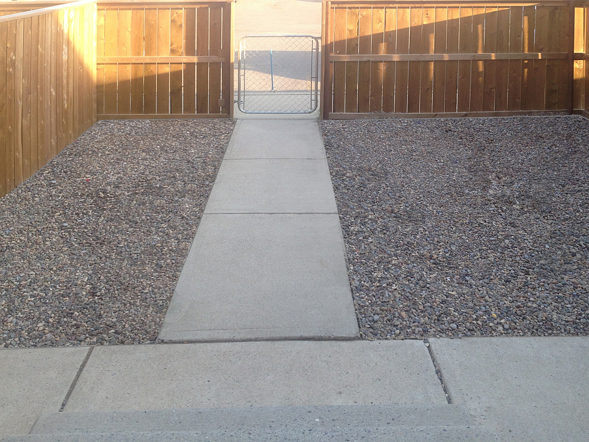 Front Yard Key Image