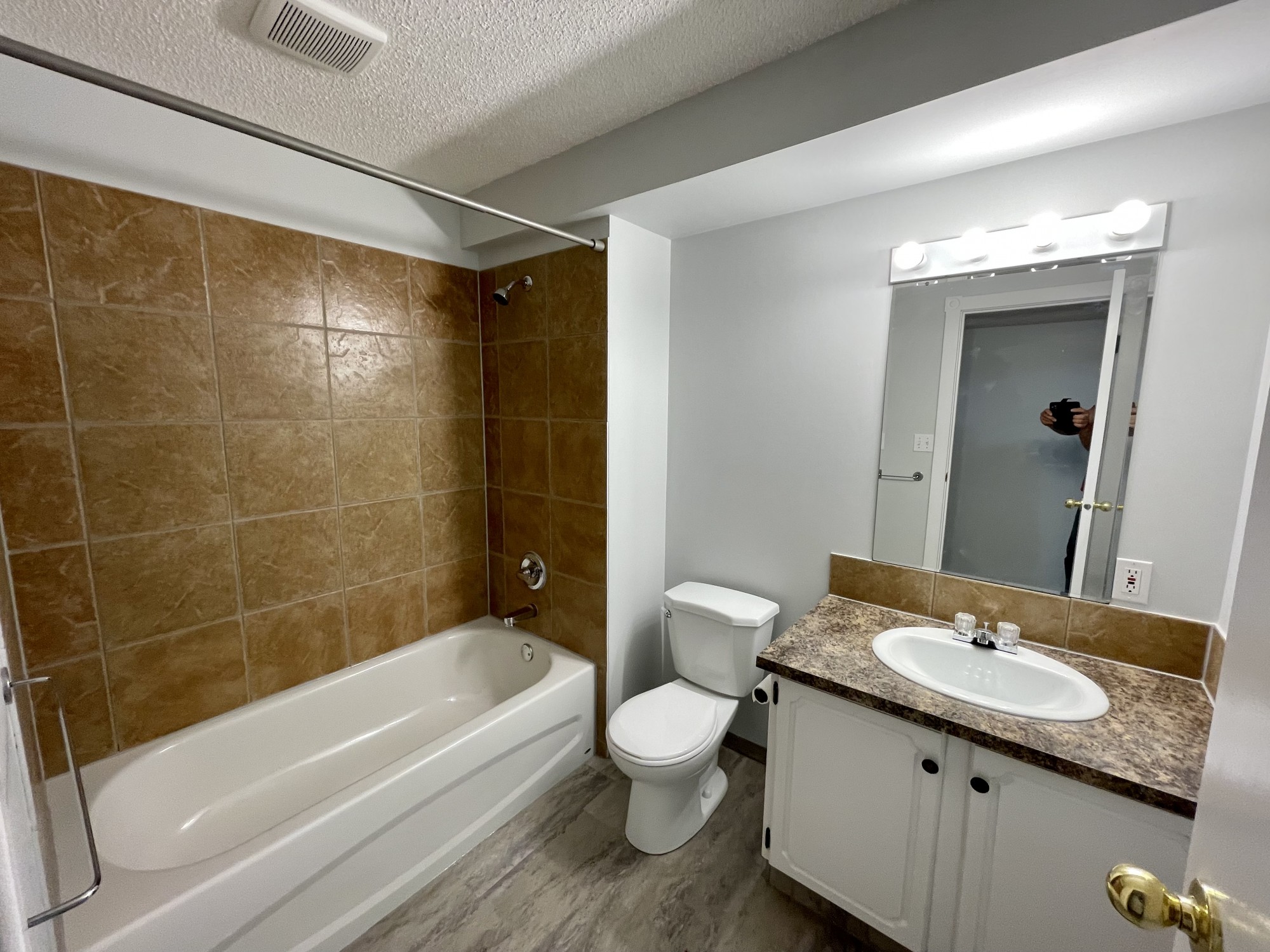 3pc Bathroom Key Image